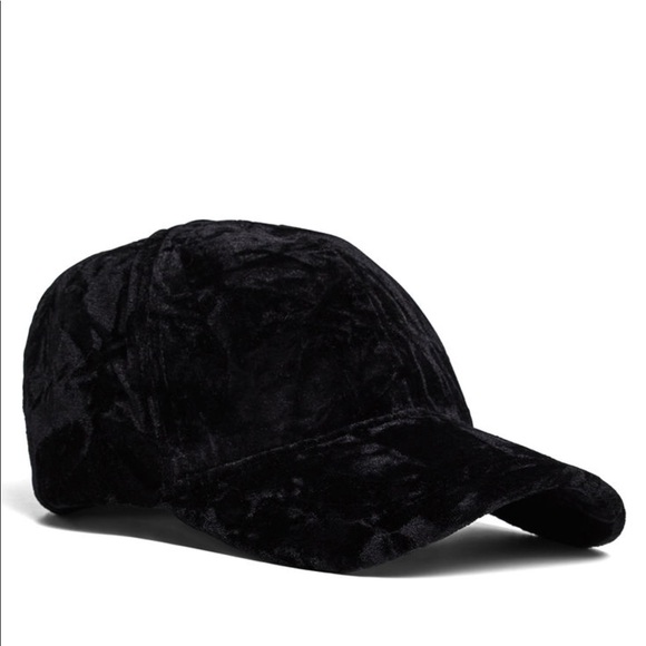 • BCBG Crush Velvet Hat • - Picture 5 of 8